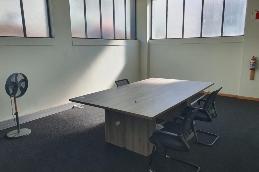 To Let commercial Property for Rent in Sidwell Eastern Cape
